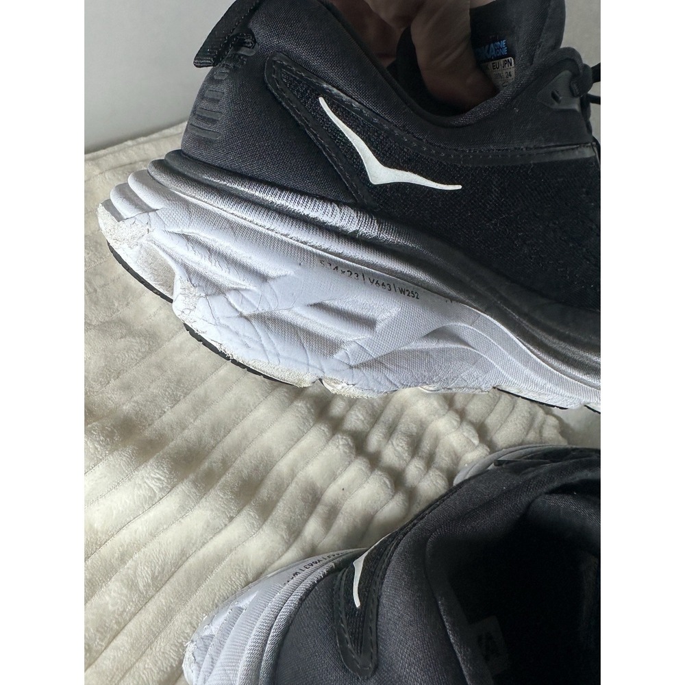 Hoka Bondi 8 Running Shoes Women's 7B Black White Maximalist Cushion *READ* - Picture 8 of 10